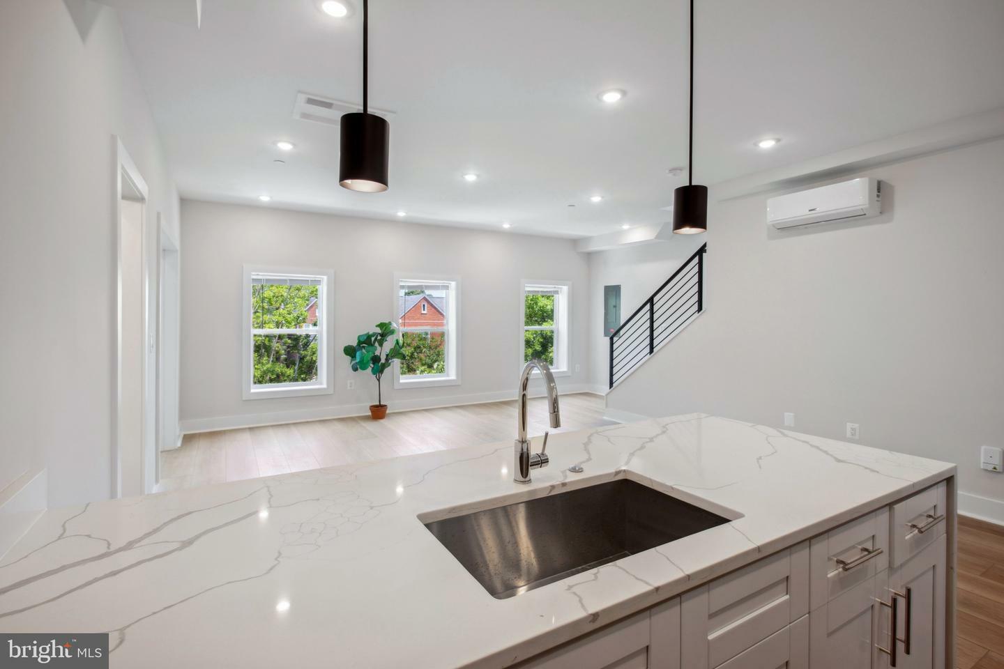 Property Photo:  2236 40th Street NW Ph6  DC 20007 