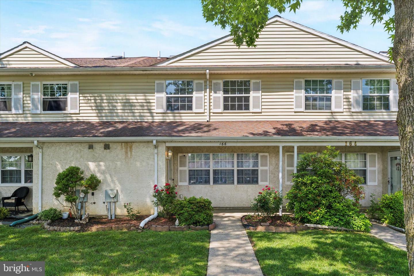 Property Photo: 166 Chester Court PA 19335