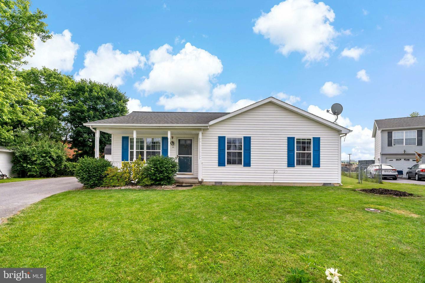 Property Photo: 23 Cook Court WV 25405