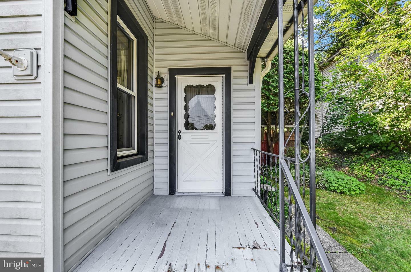 Property Photo: 2942 Oley Turnpike Road PA 19606