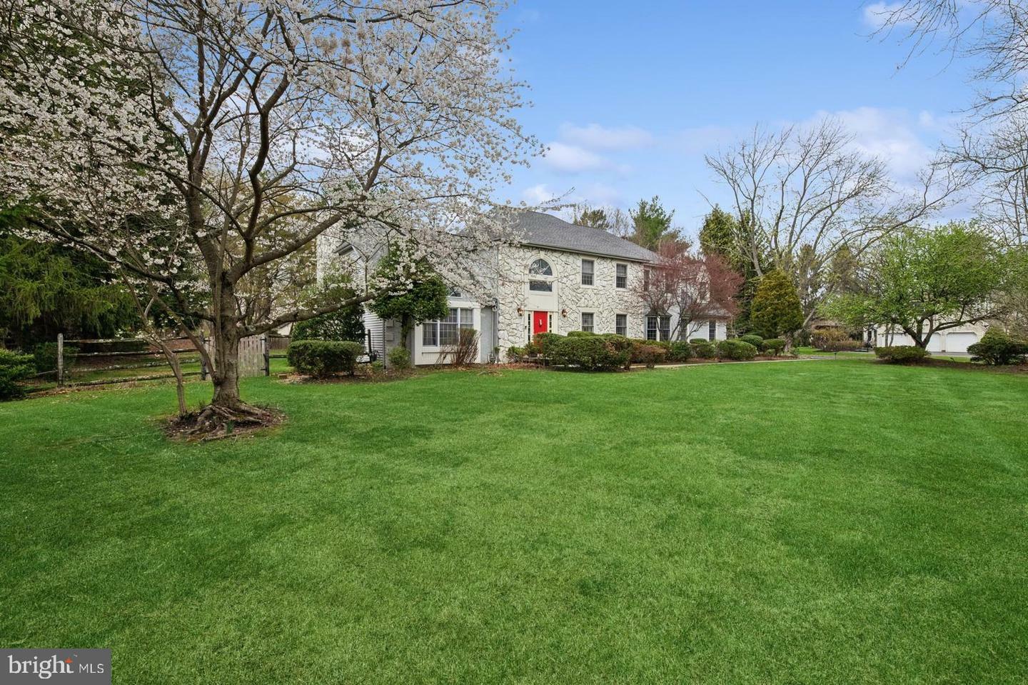 Property Photo: 6 Keystone Way NJ 08550