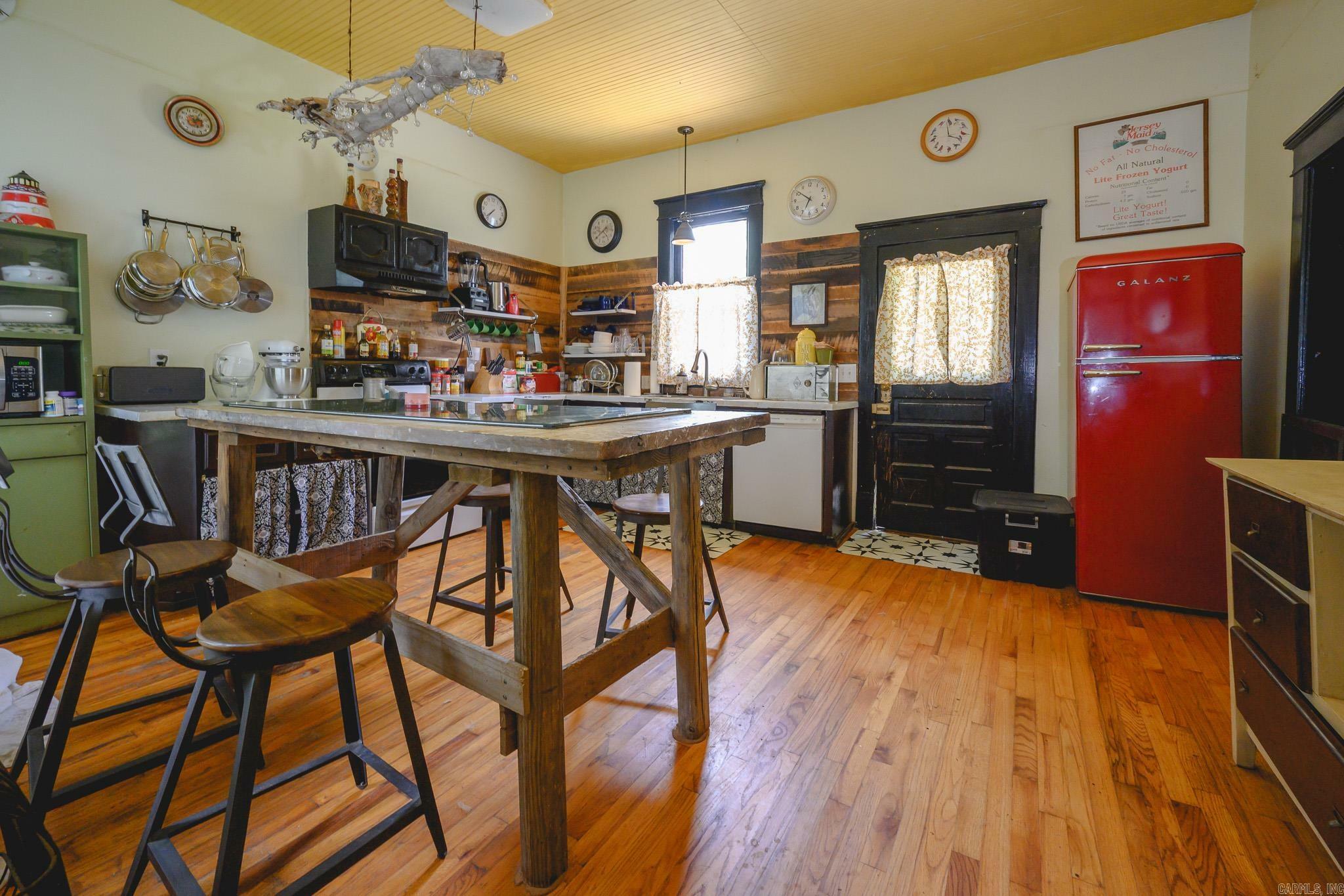 Property Photo: 1107 Magnolia AR 71953
