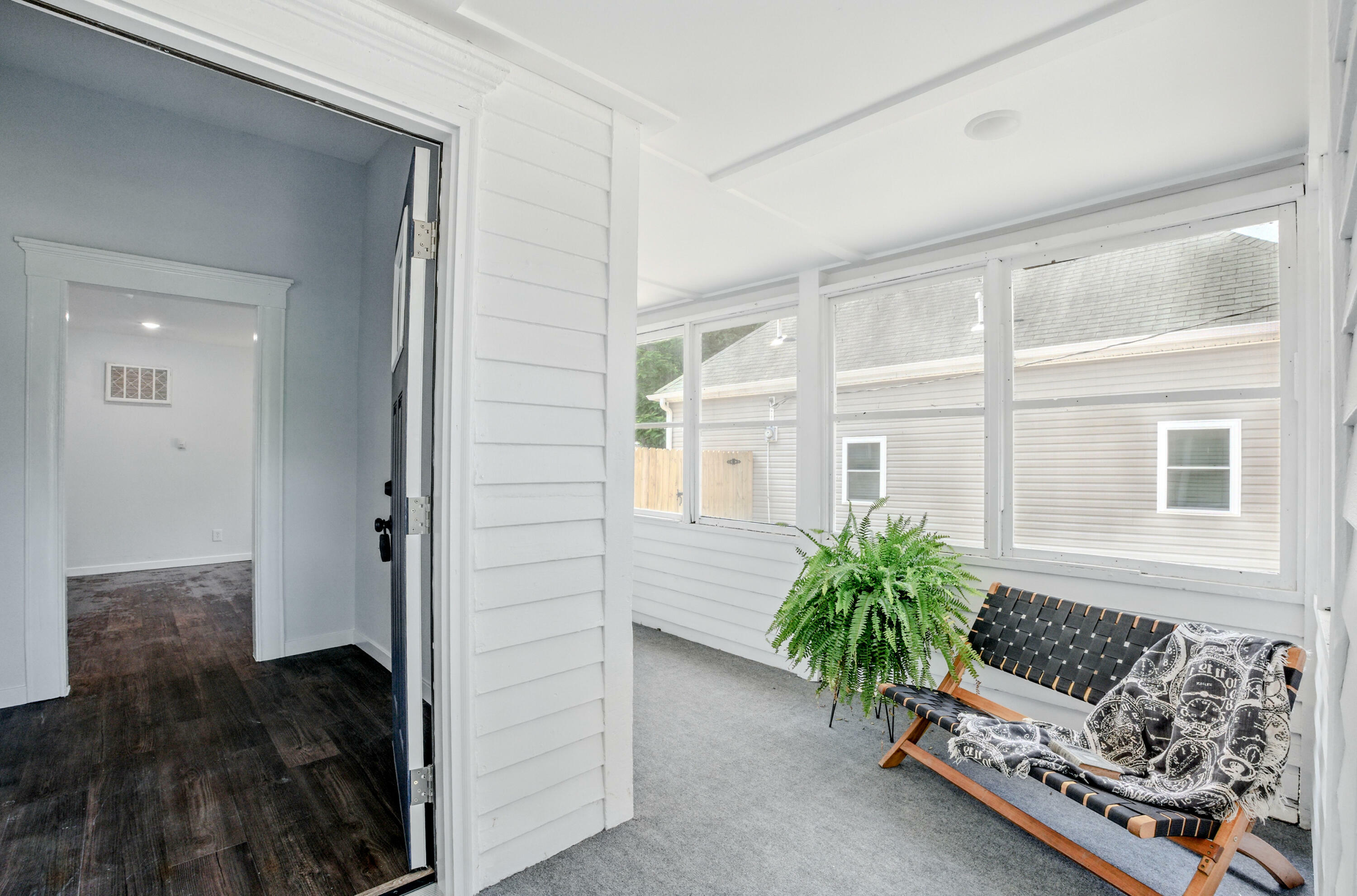 Property Photo: 1112 N Eighth St MO 65201