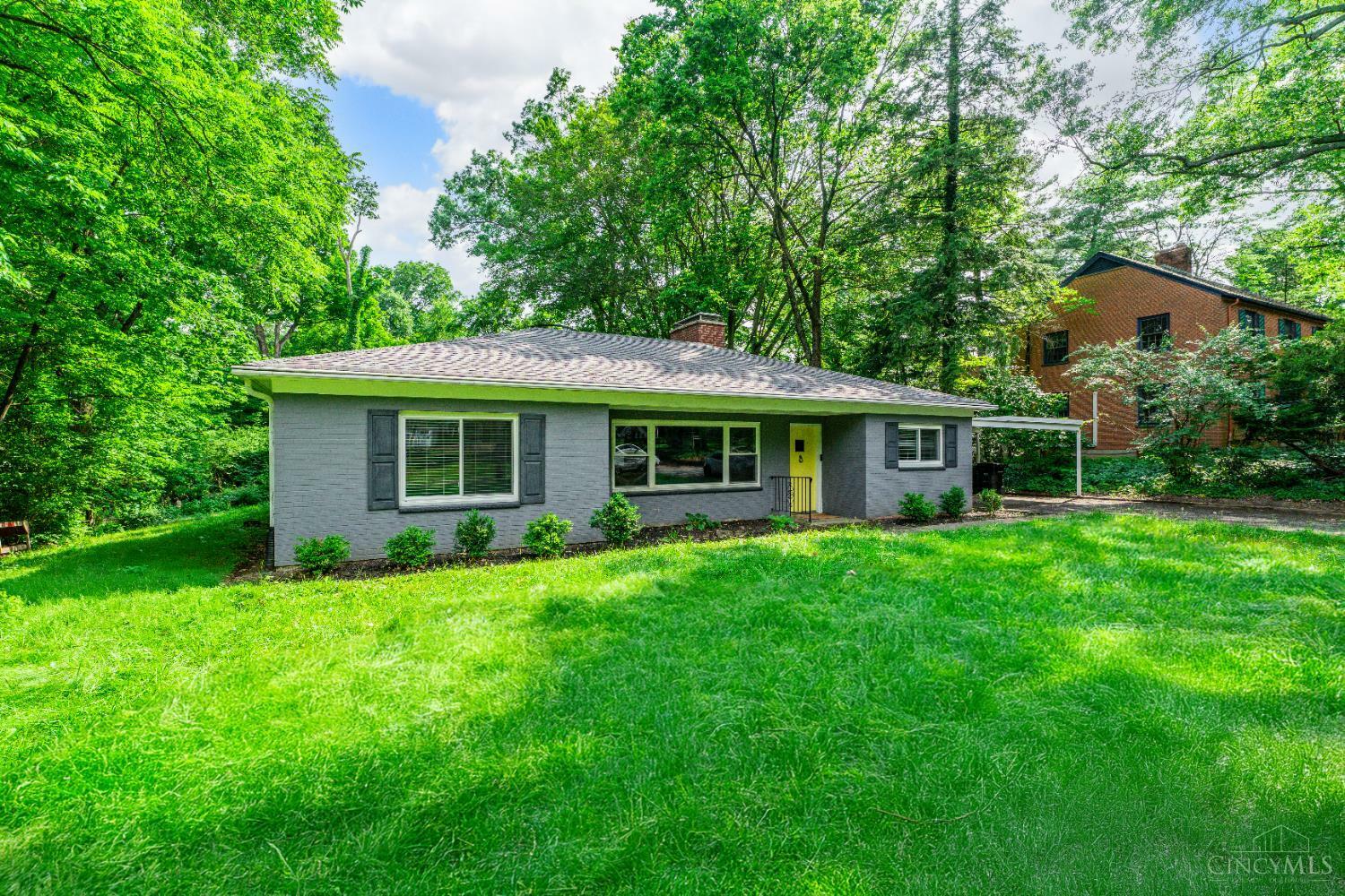Property Photo: 3927 Woodford OH 45213