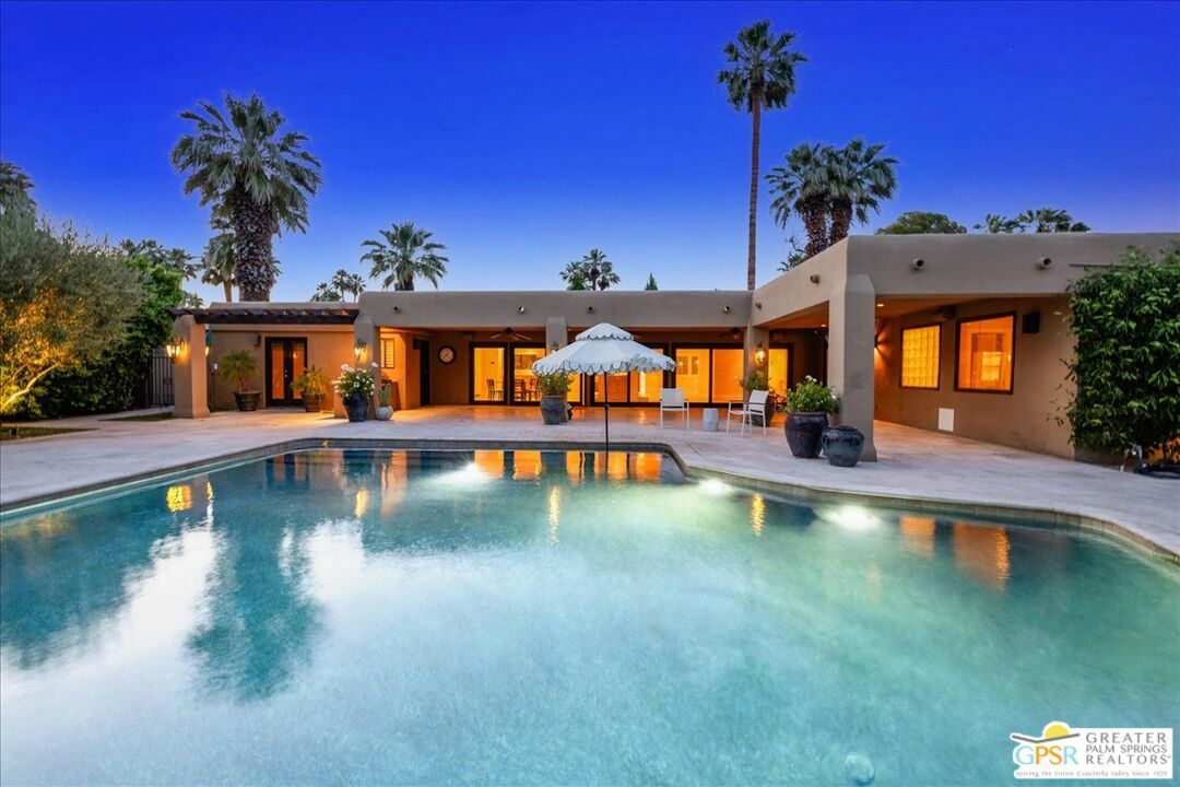 Property Photo: 417 E Via Altamira CA 92262