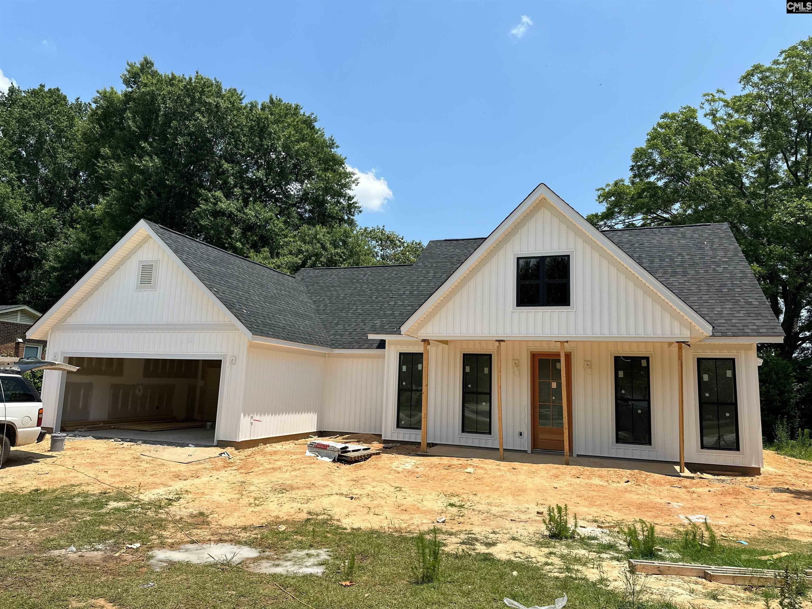 Property Photo: 802 Veterans SC 29209