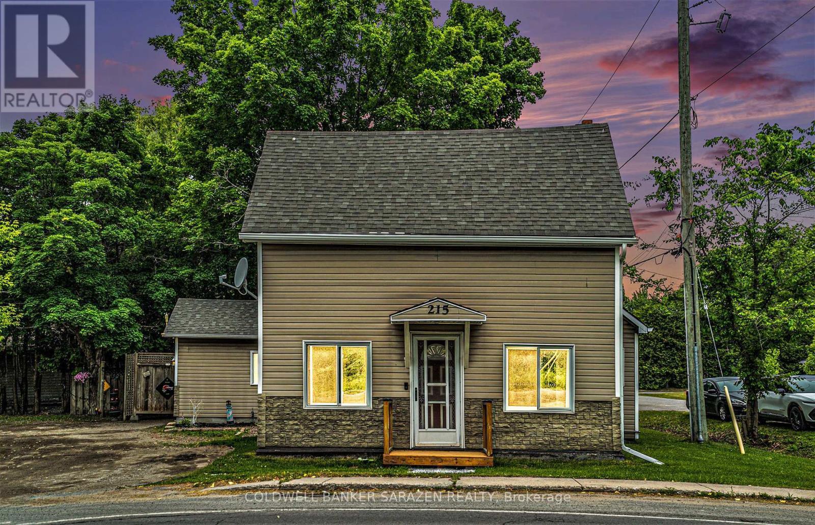 Property Photo: 215 Division Street South ON K7S 3C7