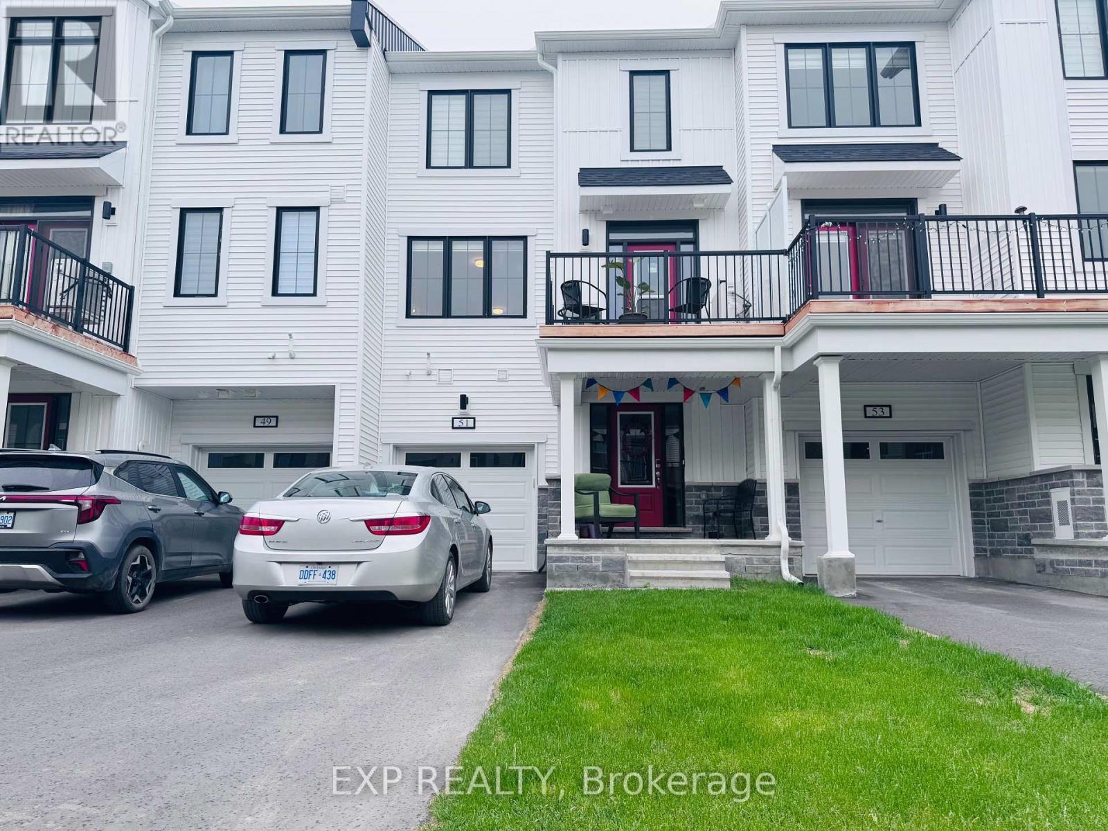 Property Photo: 51 Stitch Mews ON K0A 2Z0