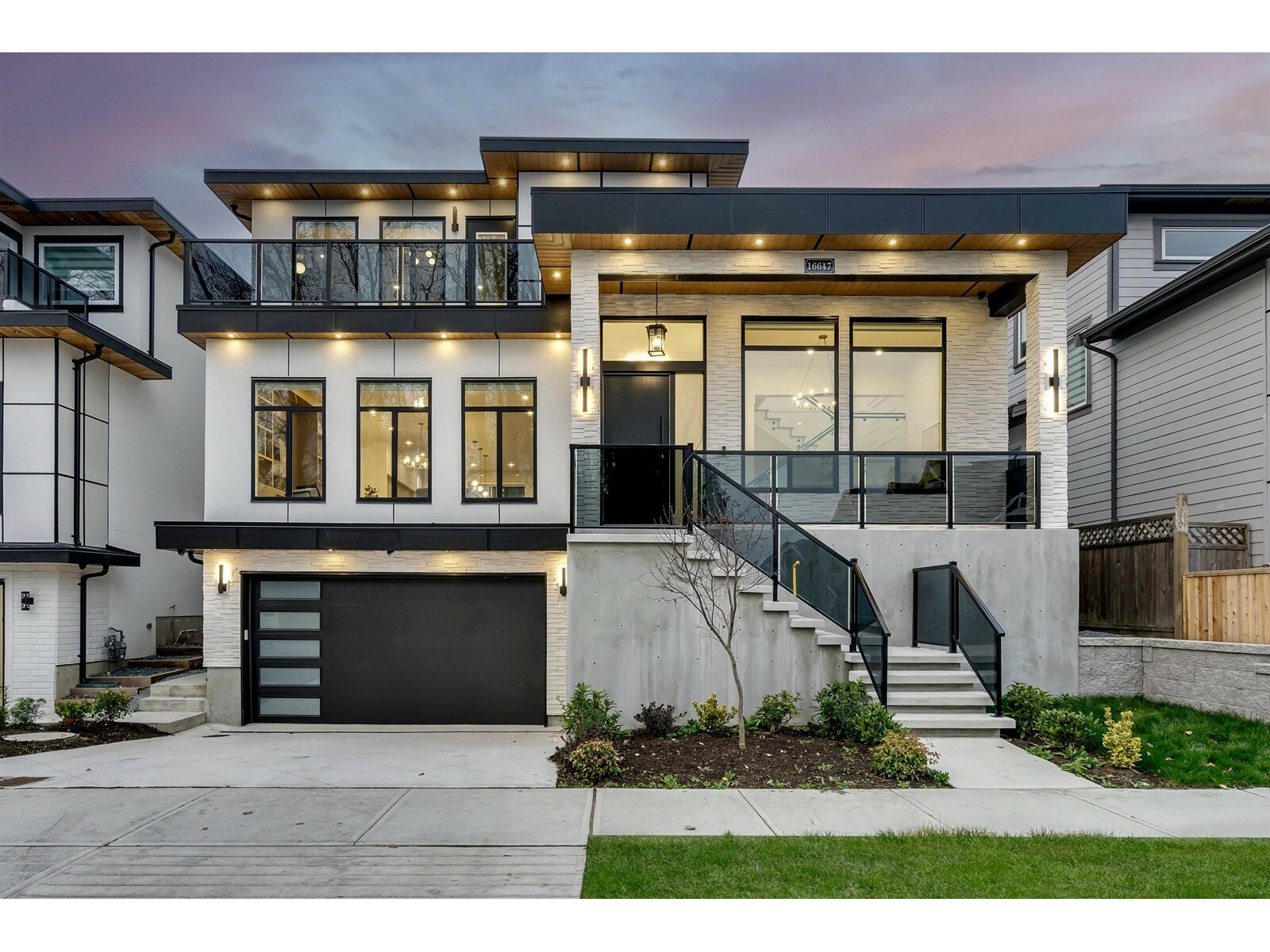 Property Photo: 16647 18 BC V3Z 9X5