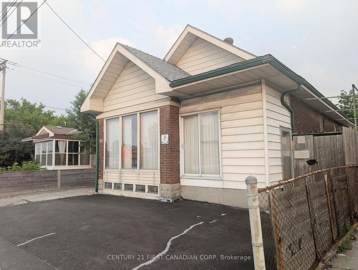 Photo de la propriété:  1169 Oxford Street East  ON N5Y 3L7 