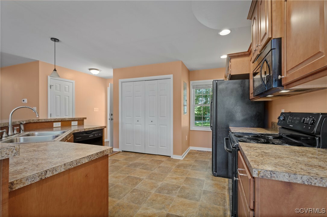 Property Photo: 5783 Cottage Road VA 23824