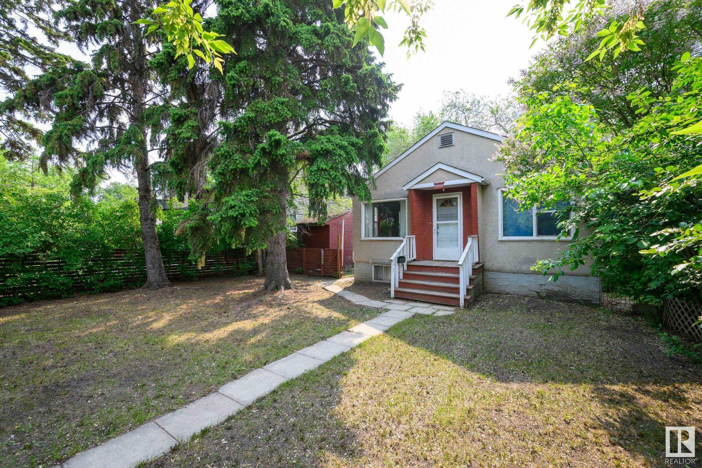 Property Photo:  12018 122 Street NW  AB T5L 0C6 