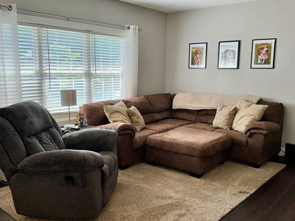 Property Photo: 1216 N 24th St IA 50501