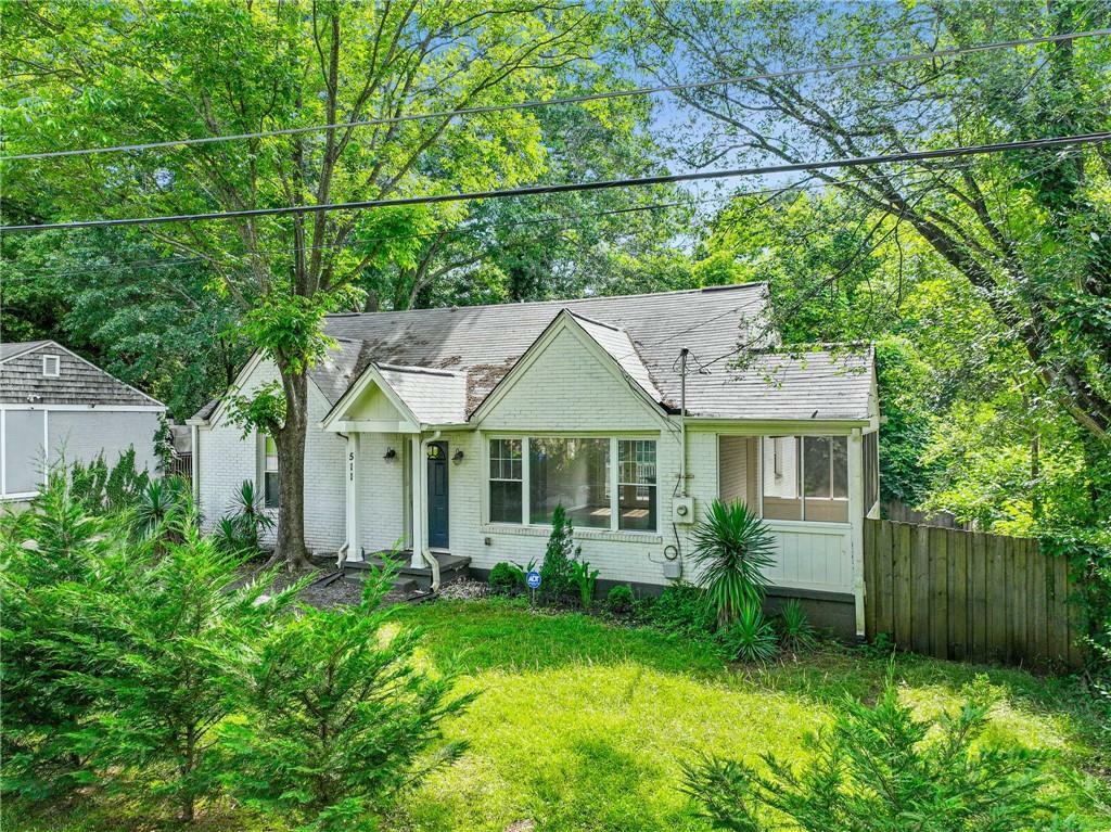 Property Photo: 511 Ashburton Avenue GA 30032