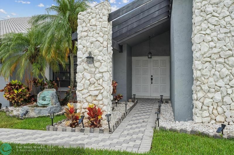 Property Photo: 1661 NW 99th Ave FL 33322