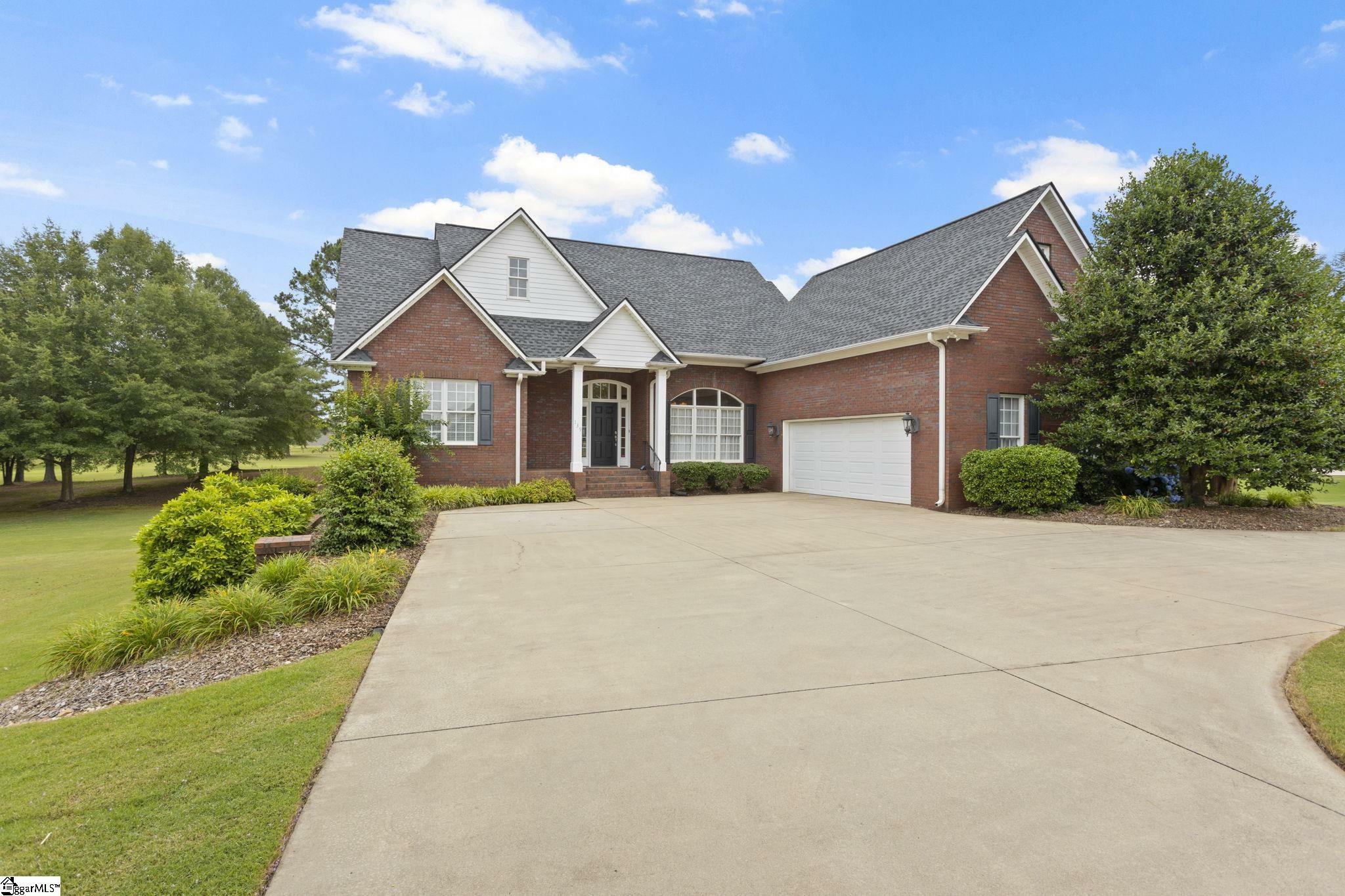 Property Photo: 139 N Woodfin Ridge Drive SC 29349