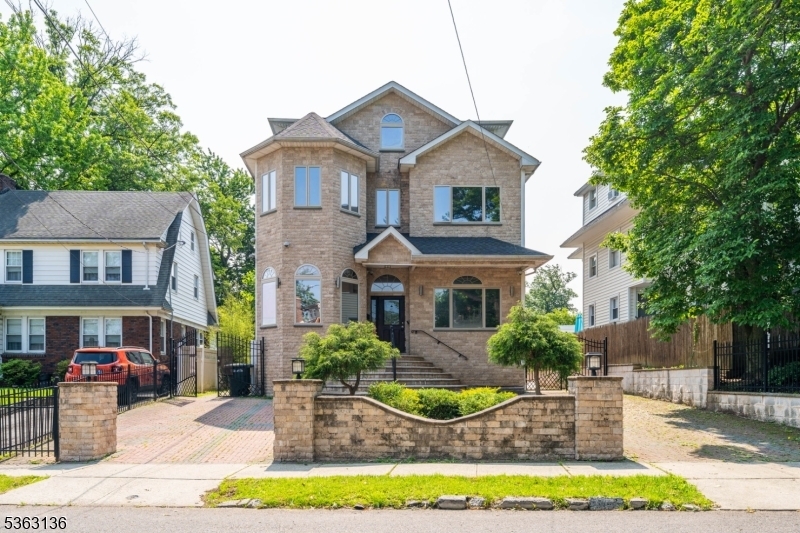 69 Summit Rd  Elizabeth City NJ 07208 photo