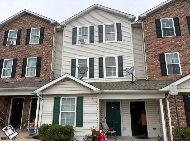Property Photo: 7 Marswillo Way NJ 08873