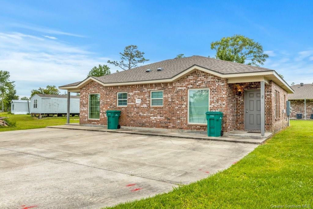 Property Photo:  2725 Smith Ferry Road  LA 70669 