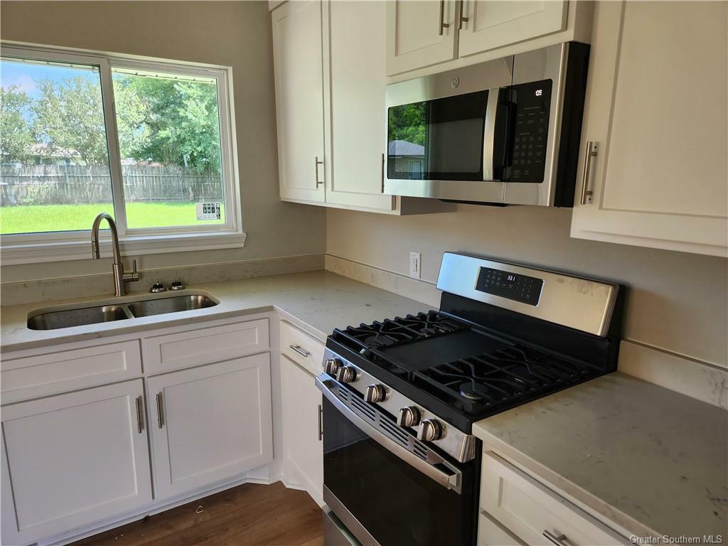 Property Photo: 506 Hickok Street LA 70663