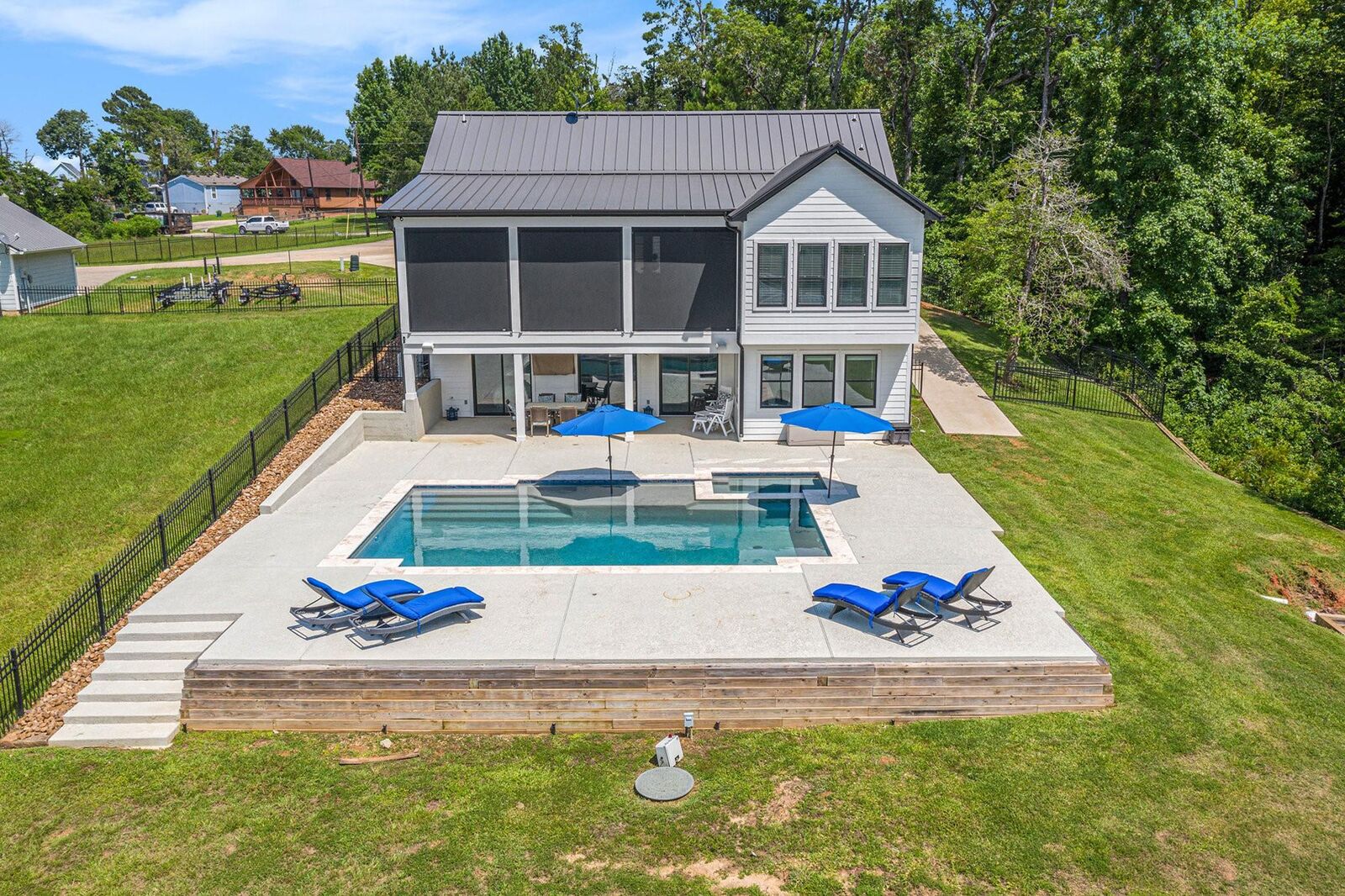 Property Photo:  111 Seagull Path  TX 77364 