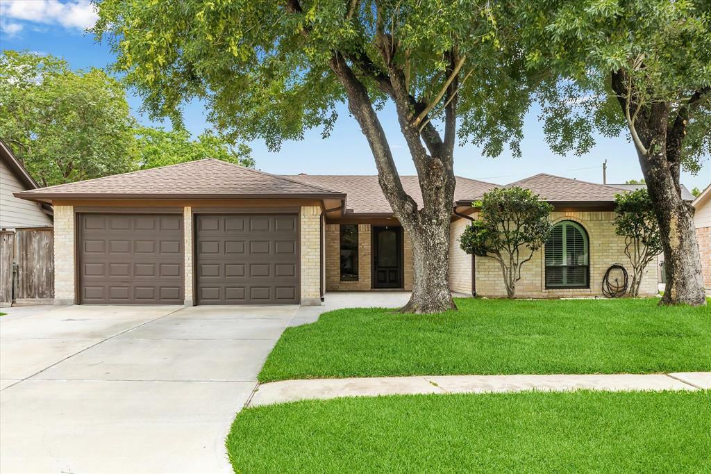 Property Photo: 1818 Arcadia Drive TX 77498