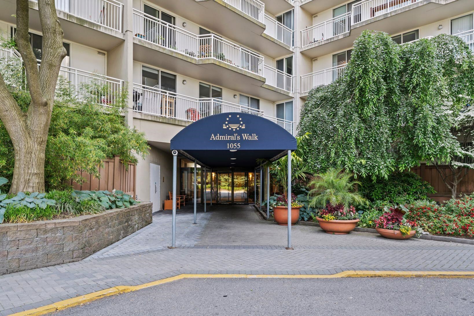 Property Photo: 1055 River Rd 301 NJ 07020