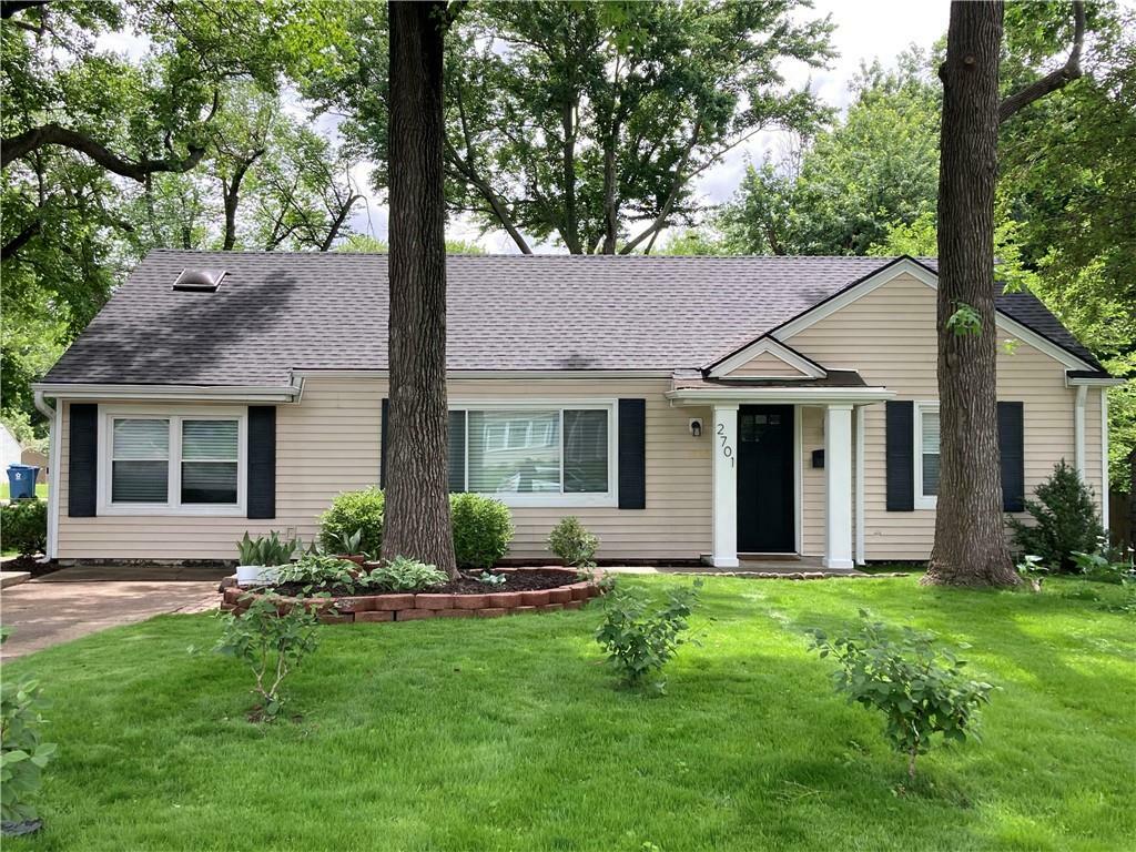 Property Photo:  2701 W 75th Place  KS 66208 