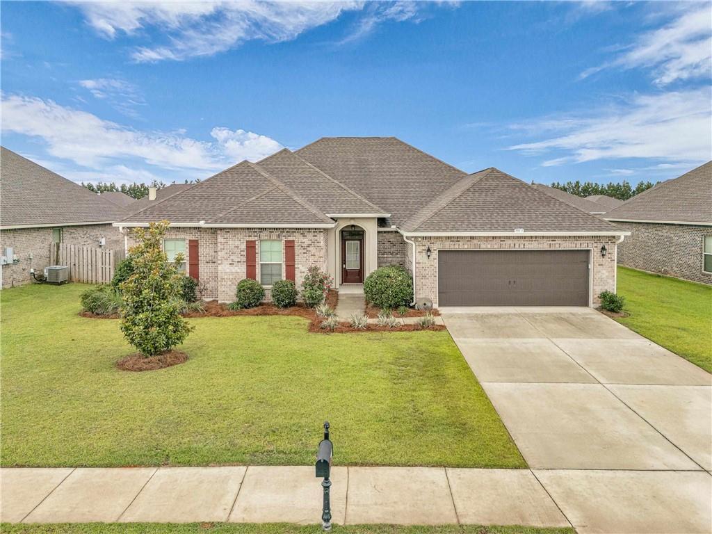 Property Photo: 9913 Dunleith Loop AL 36526