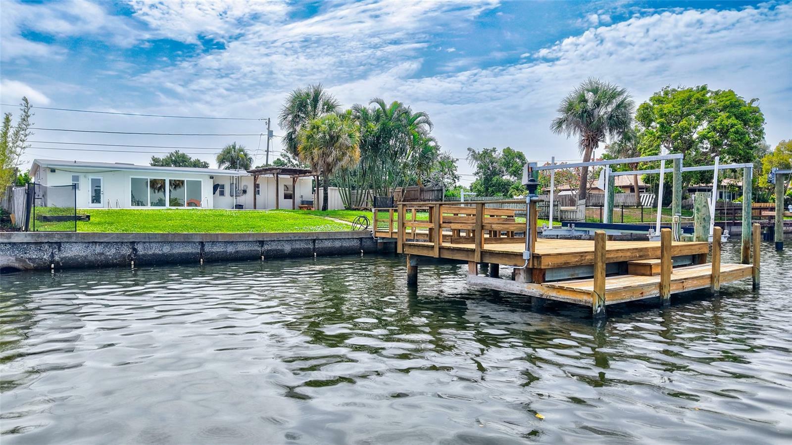 Property Photo: 4099 Pompano Drive SE FL 33705
