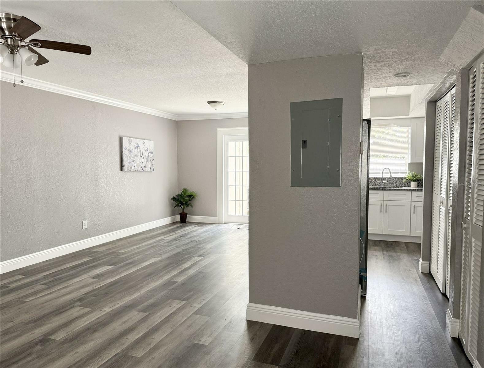 Property Photo: 5229 Tennis Court Circle FL 33617