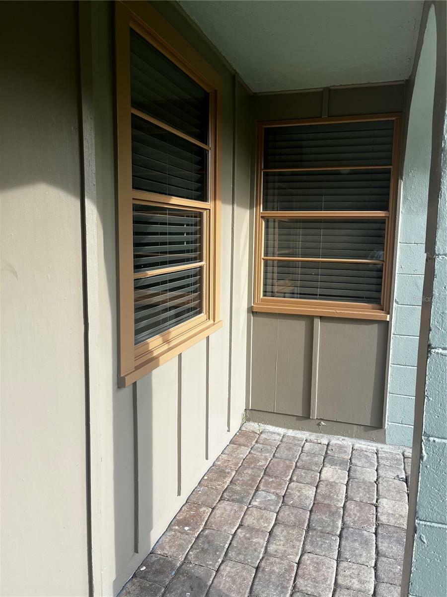 Property Photo: 3229 12th Street N FL 33704