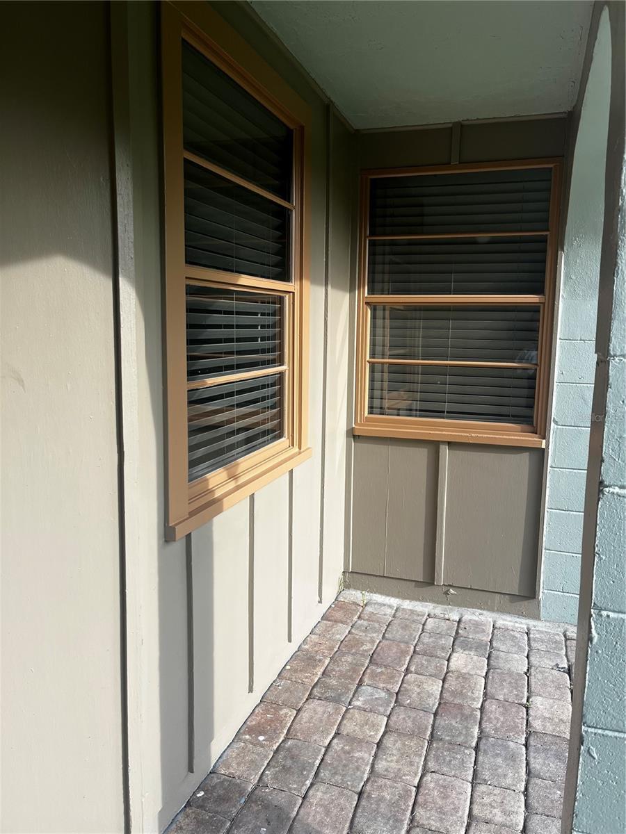 Property Photo:  3229 12th Street N  FL 33704 