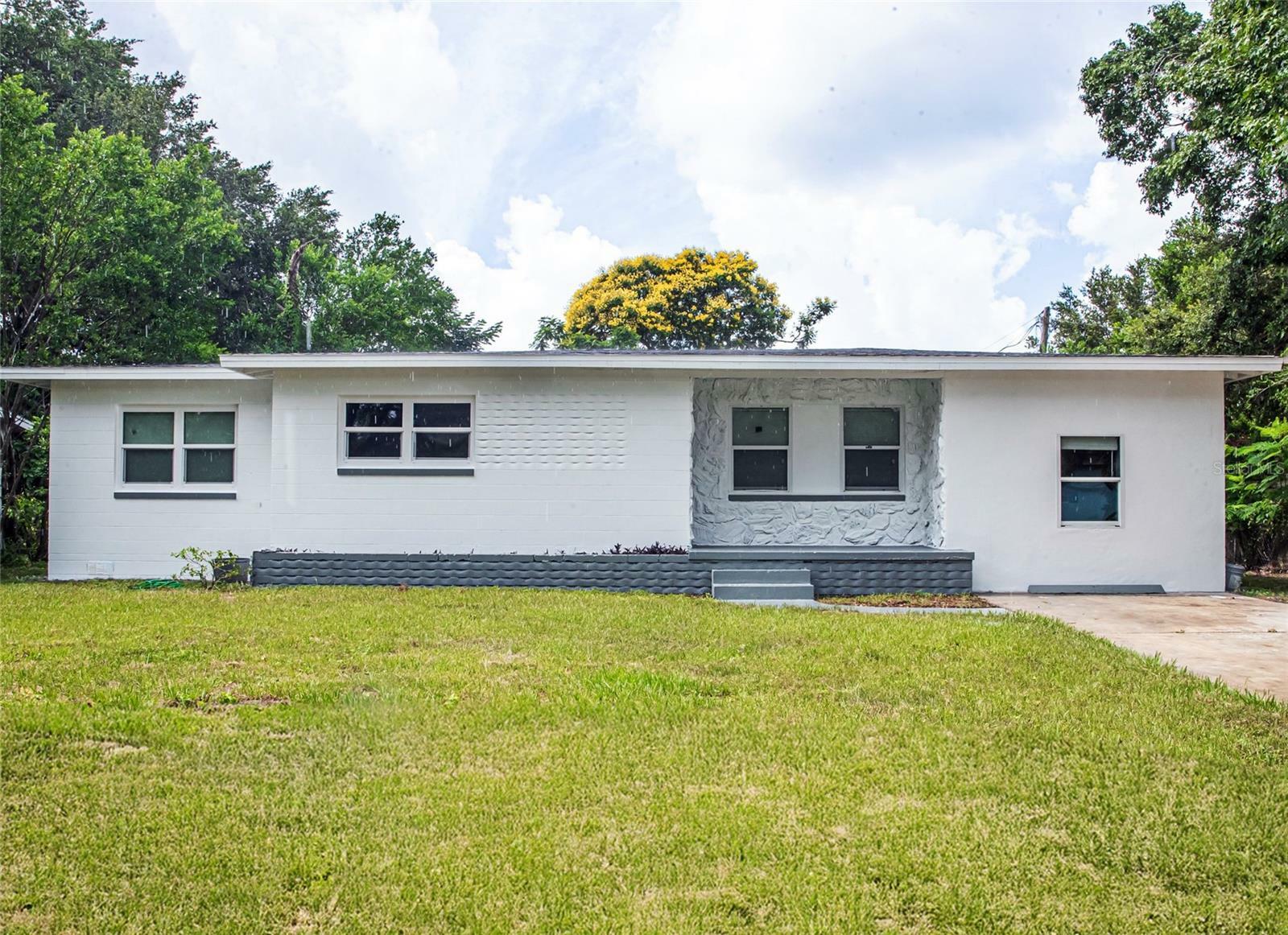 Property Photo: 3410 Calumet Drive FL 32810
