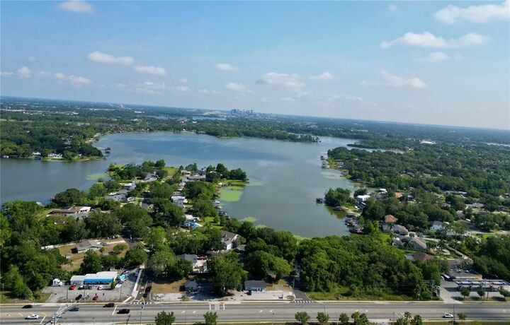 Property Photo:  643 W Oak Ridge Road  FL 32809 