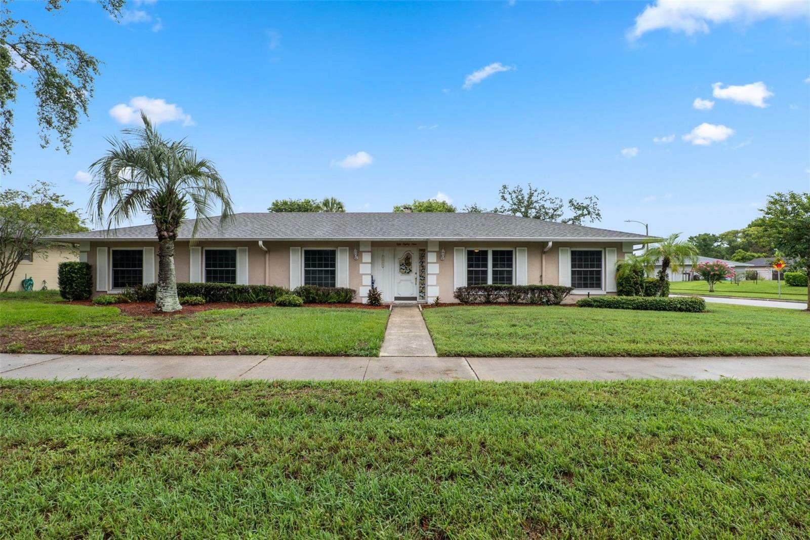 Property Photo: 5089 Jennifer Place FL 32807