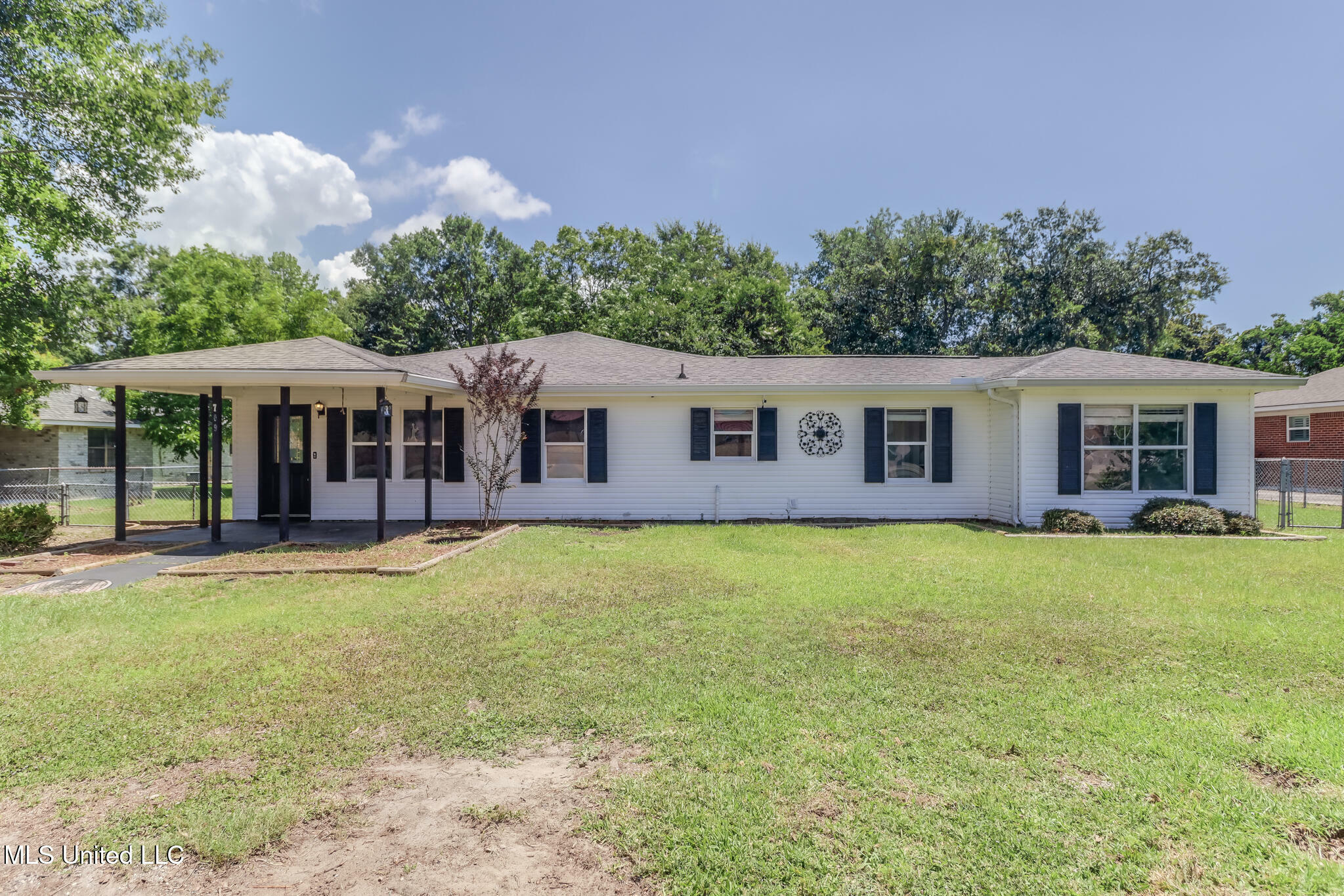 Property Photo: 709 Gardendale Avenue MS 39560