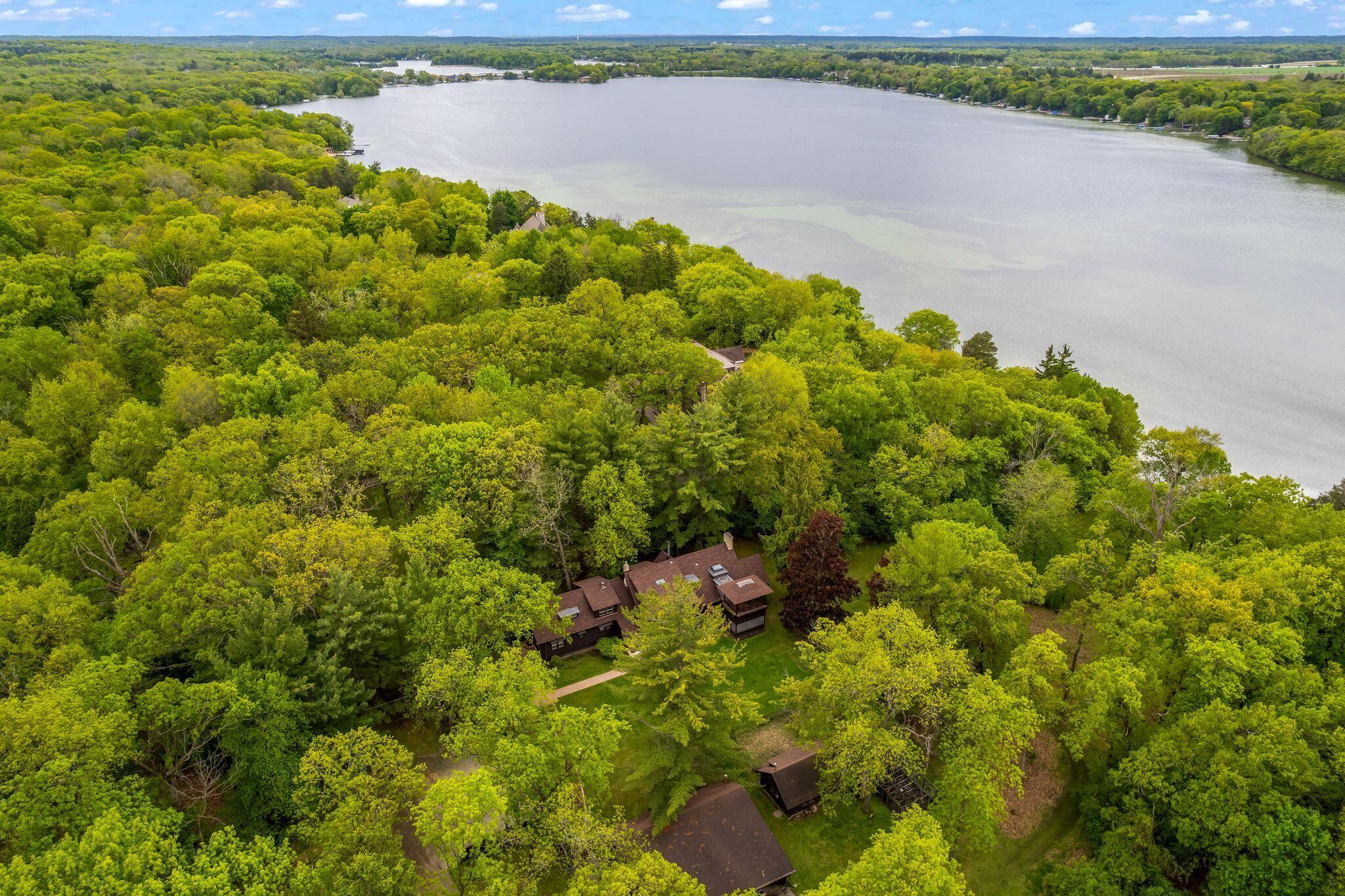 Property Photo: 2937 N Mill Rd WI 53066