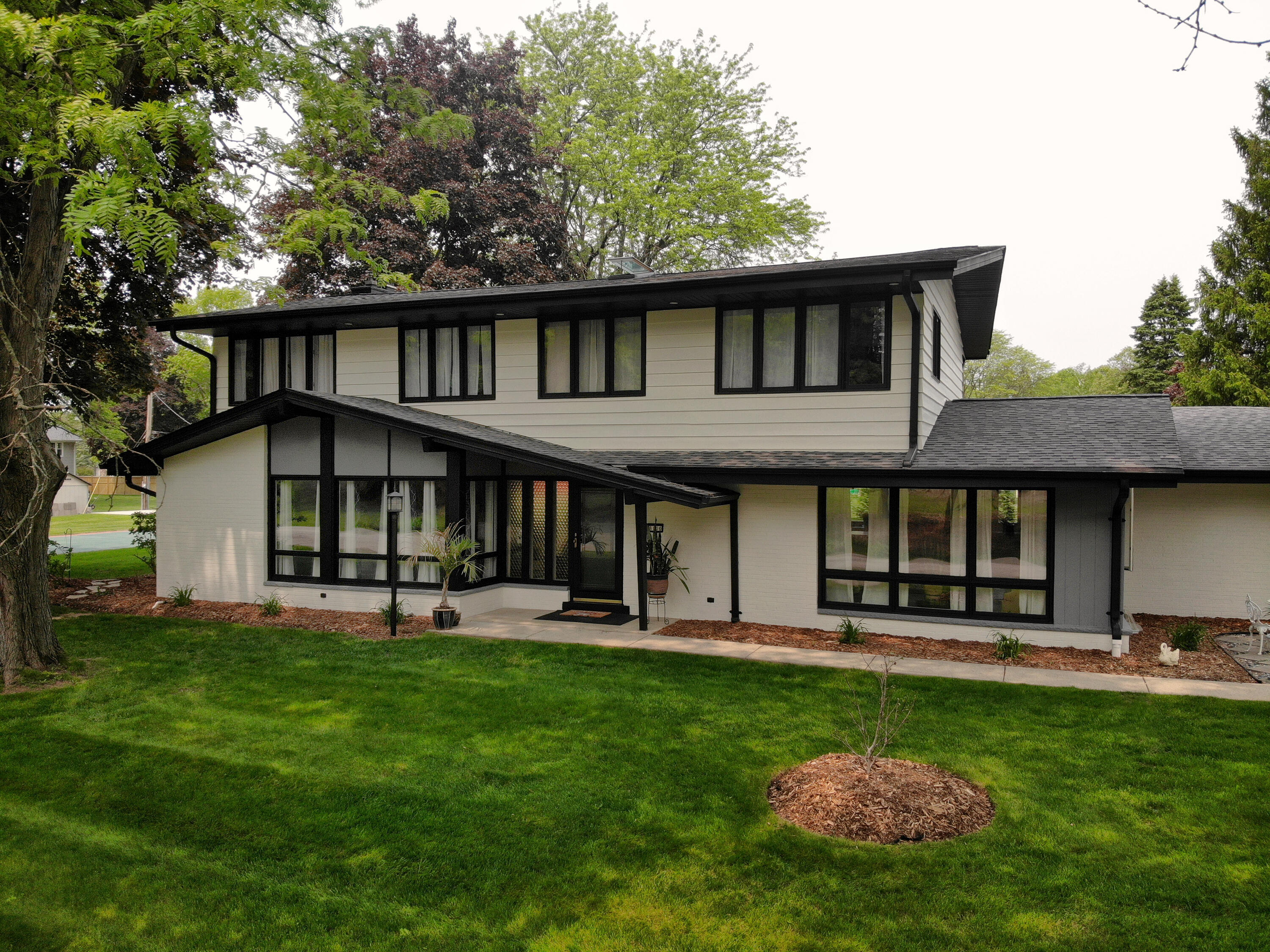 Property Photo: 8100 W Holmes Ave WI 53220