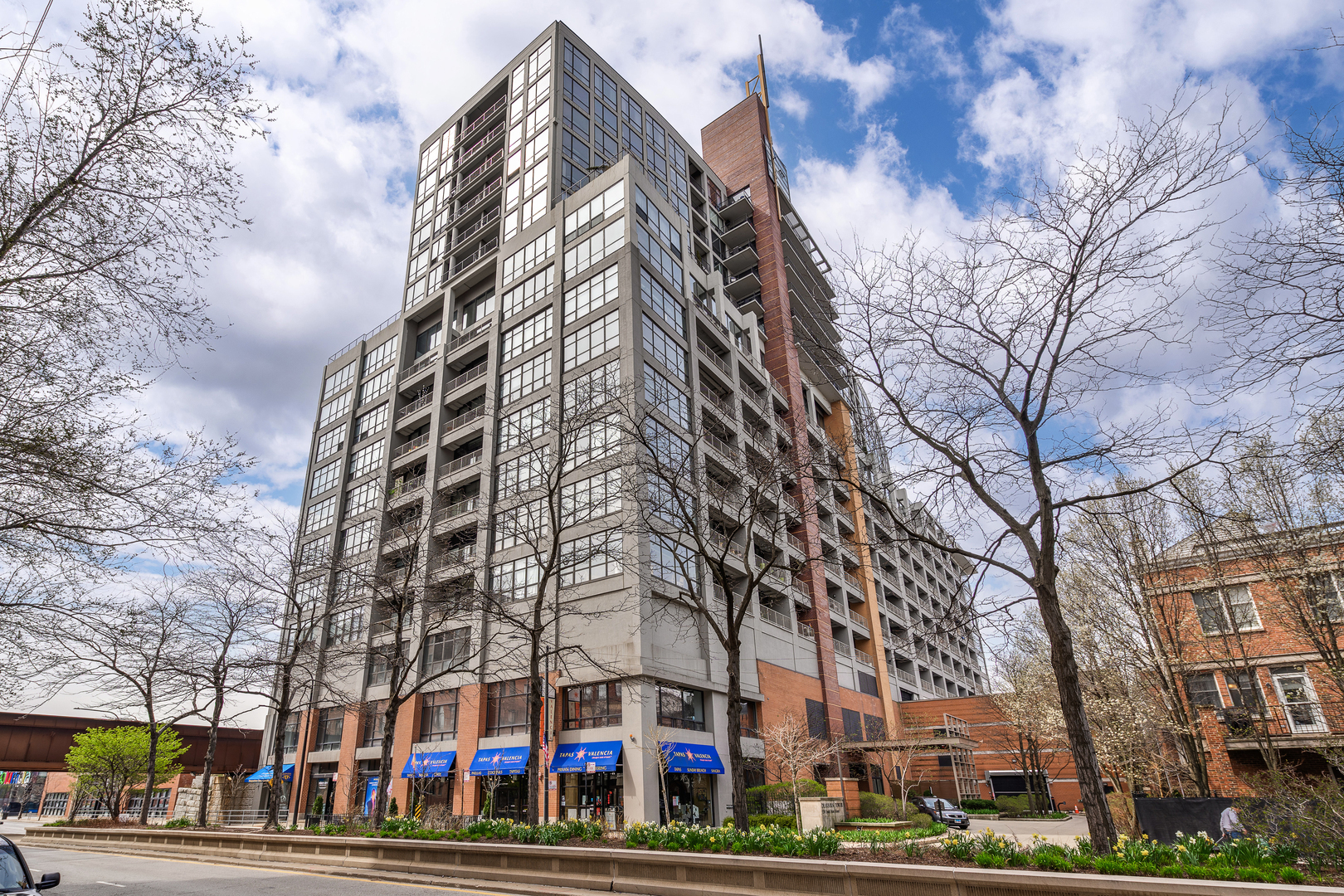 1530 S State Street 18A-B  Chicago IL 60605 photo