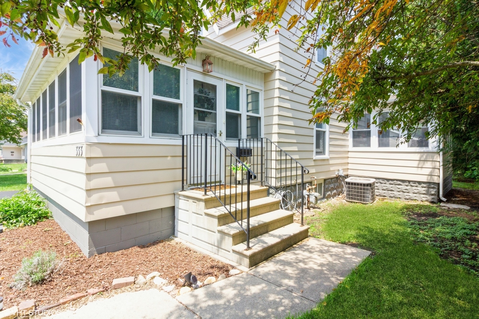 Property Photo: 333 Charles Street IL 60178