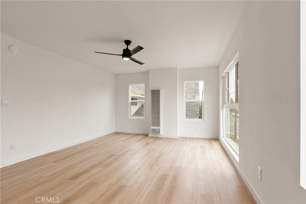 Property Photo: 1209 W 40th Place CA 90037