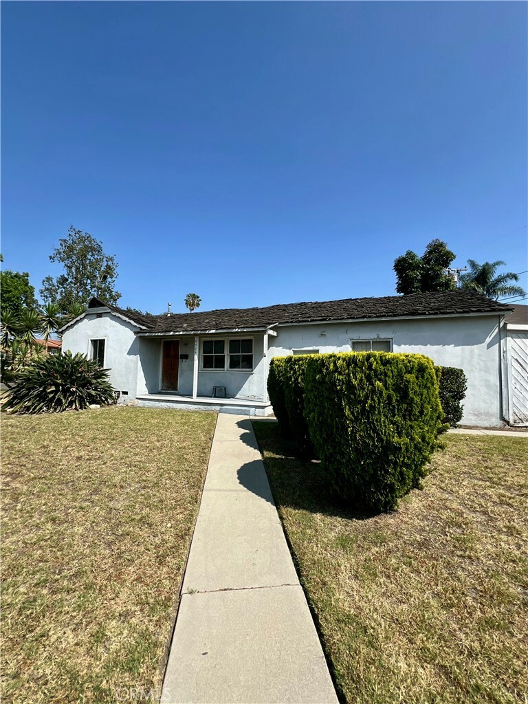 Property Photo: 9904 Rives Avenue CA 90240
