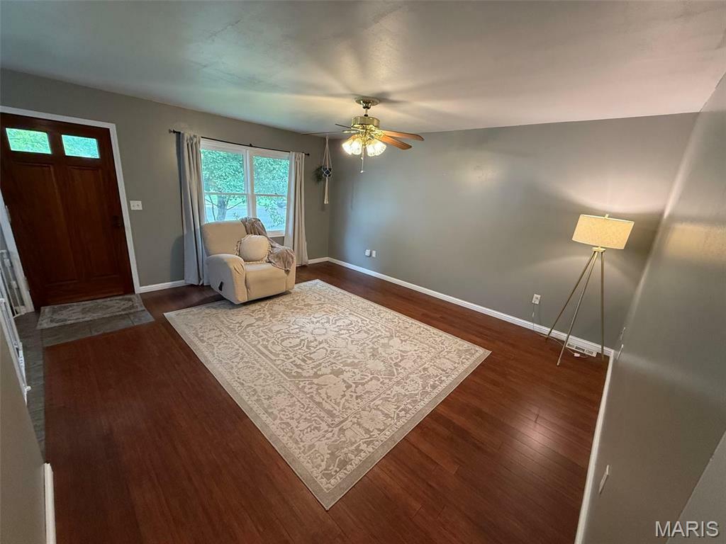 Property Photo: 624 W 7th Street MO 63090