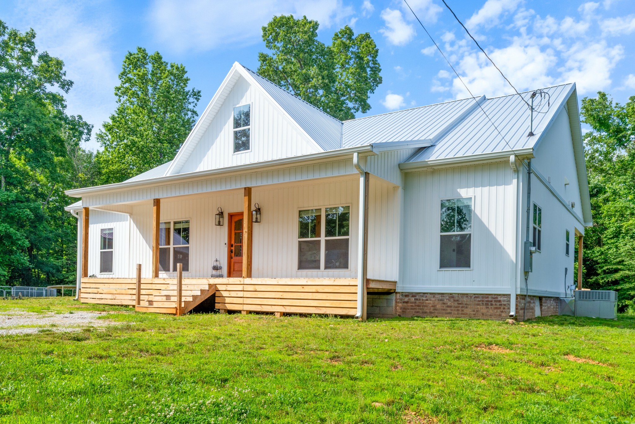 Property Photo: 5660 Bold Springs Rd TN 37101