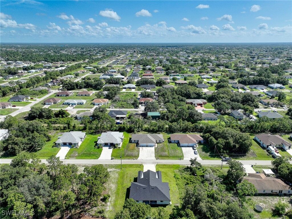 Property Photo:  4532/4534 29th Street SW  FL 33973 