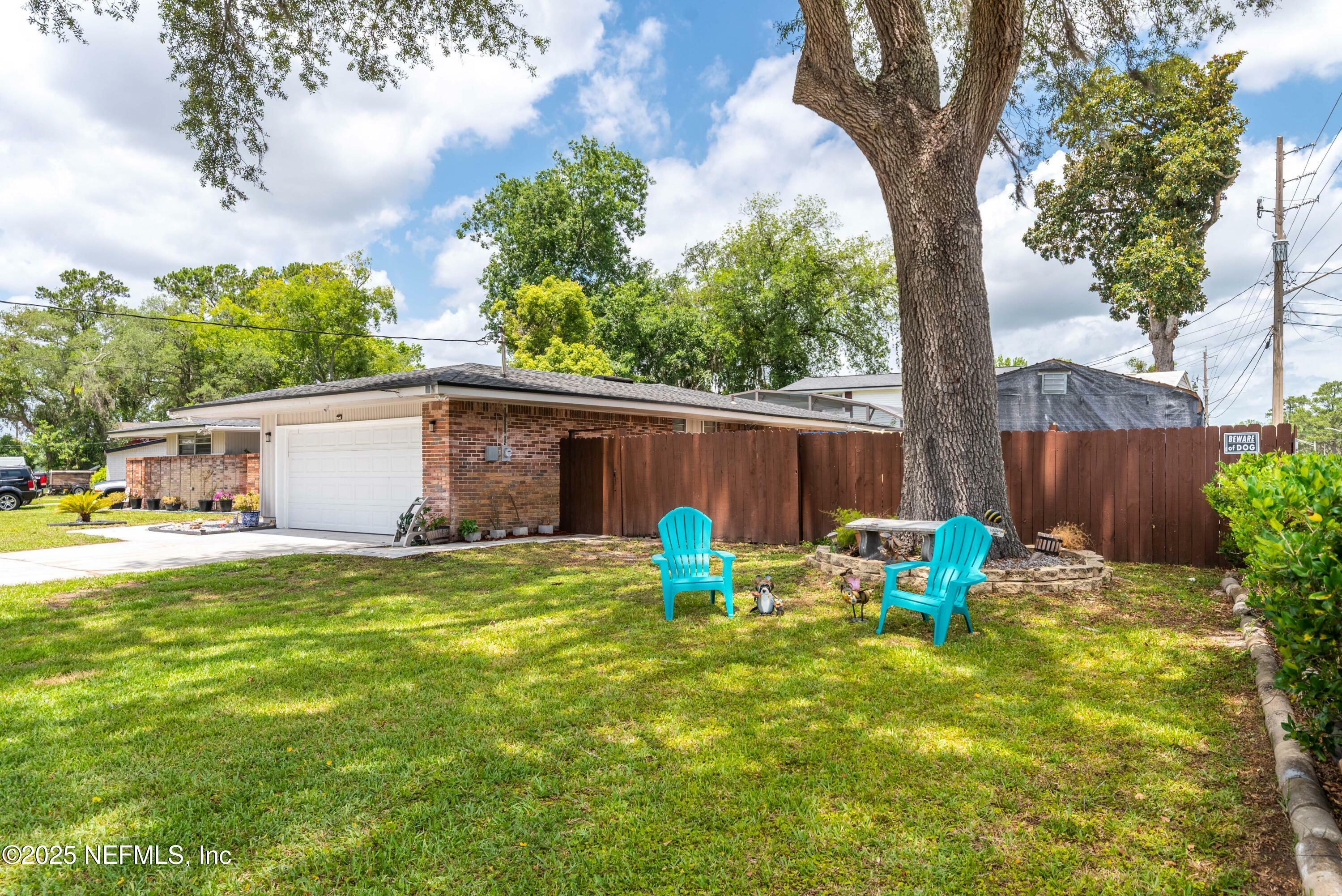 Property Photo: 10254 Shore View Drive S FL 32218