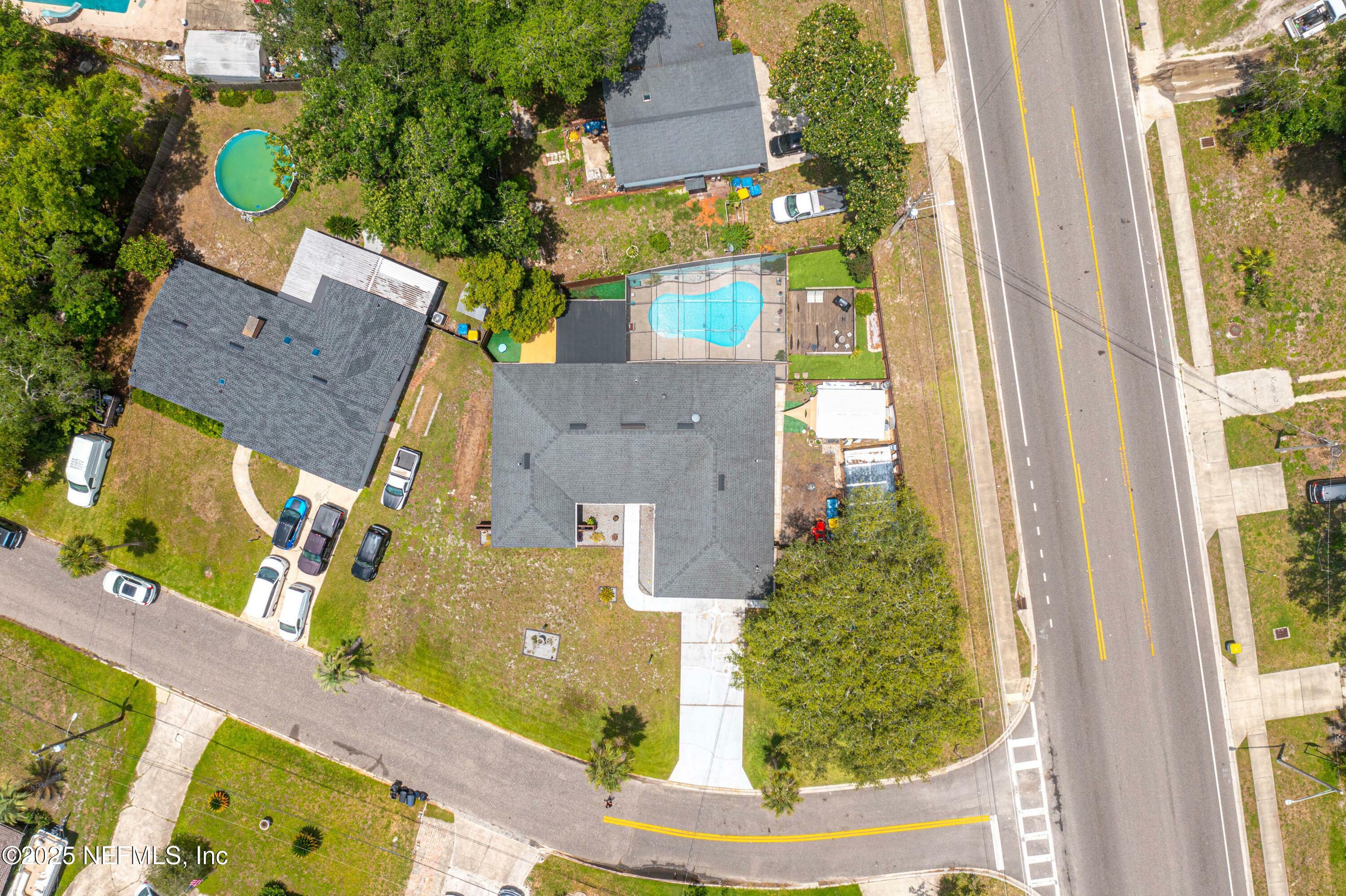 Property Photo: 10254 Shore View Drive S FL 32218