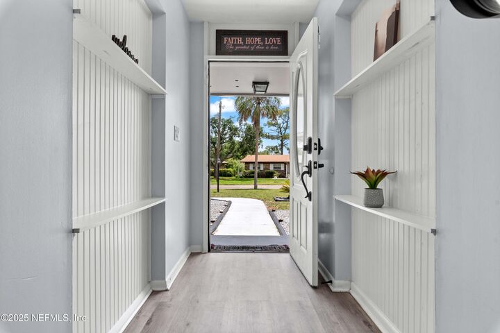 Property Photo: 10254 Shore View Drive S FL 32218
