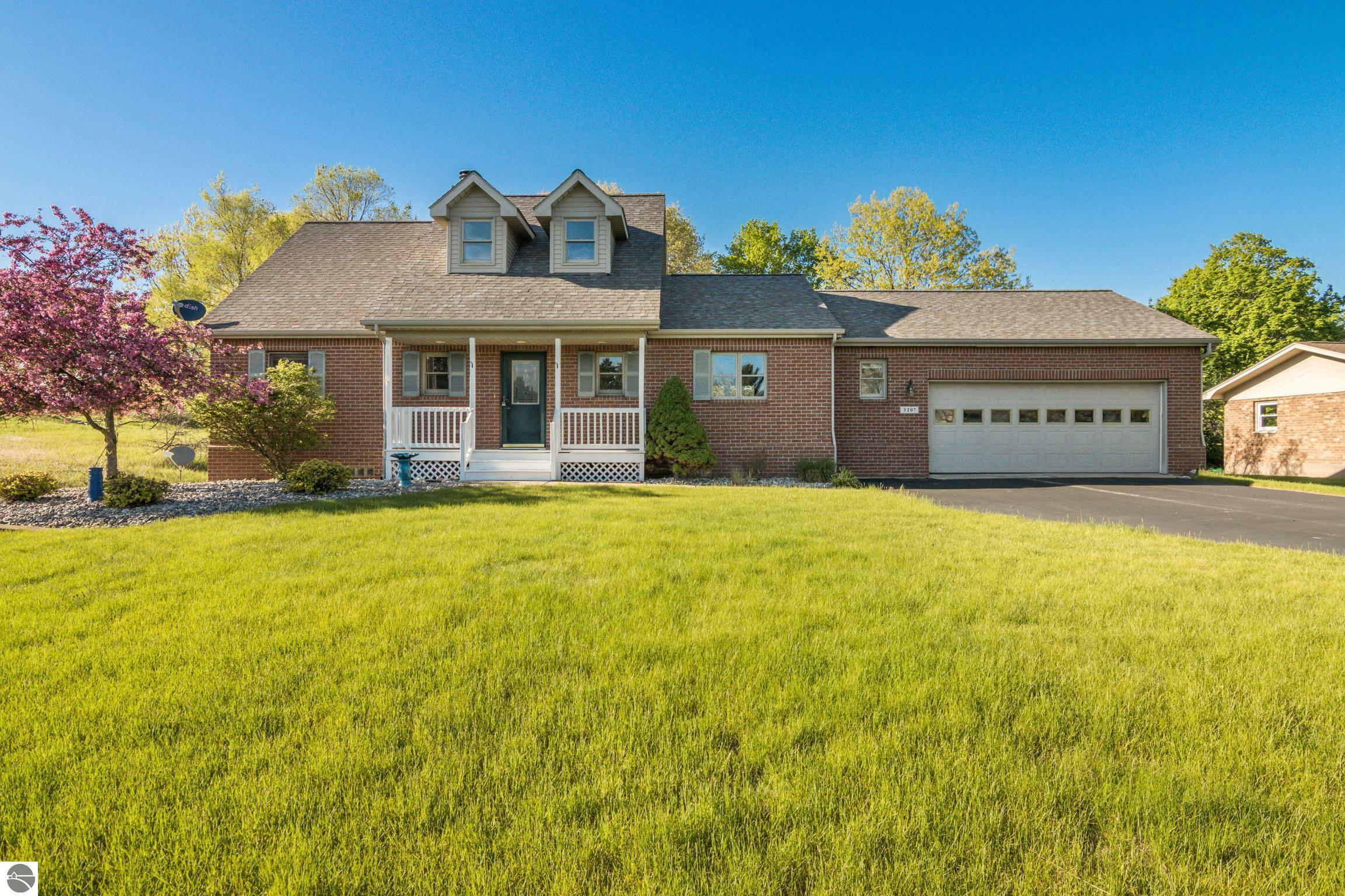 Property Photo:  3207 Kirkridge Drive  MI 49690 